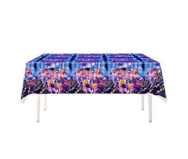 Plastikinė staltiesė ,,K-pop demonų medžiotojos” 180cm